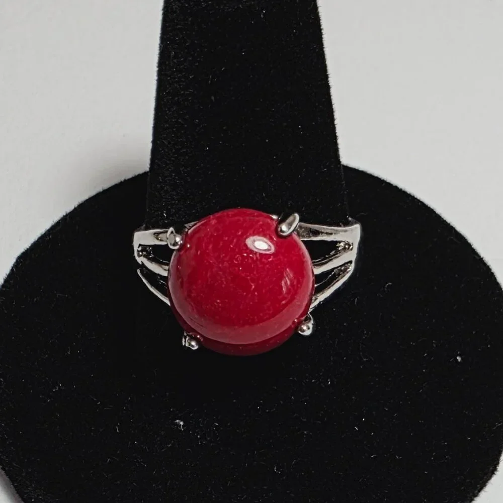 Red Stone Statement Ring Silver Tone | EU 18 (US 8) - Picture 3 of 5